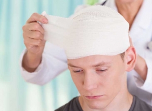 Tại sao chấn thương sọ não không truyền đường? Câu trả lời hay nhất